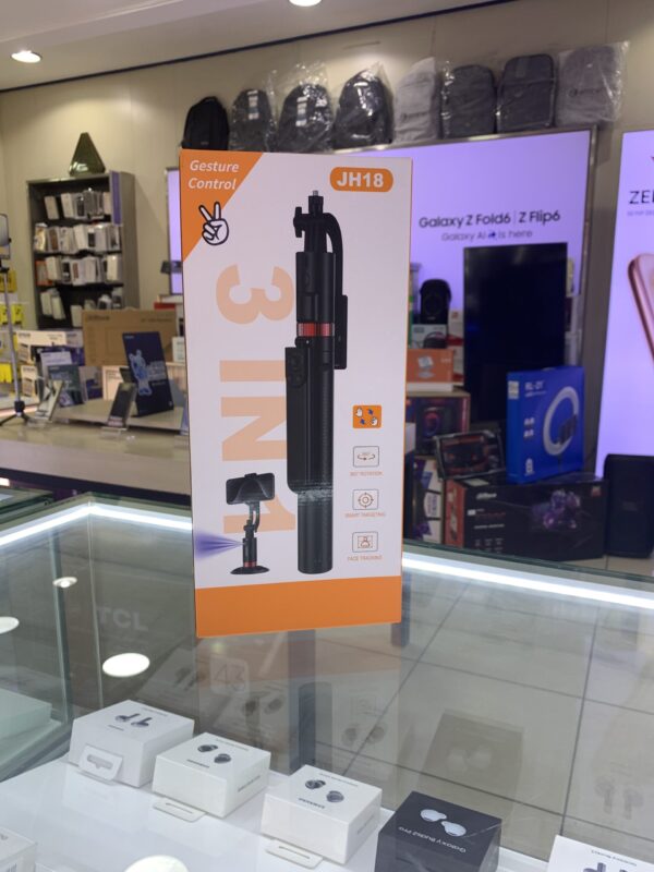 JH18 SELFIE STICK